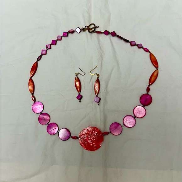 Hand Crafted Jewelry - Hand Crafted Unique Earth “One of a Kind” Pink & Orange Shell Necklace Set.